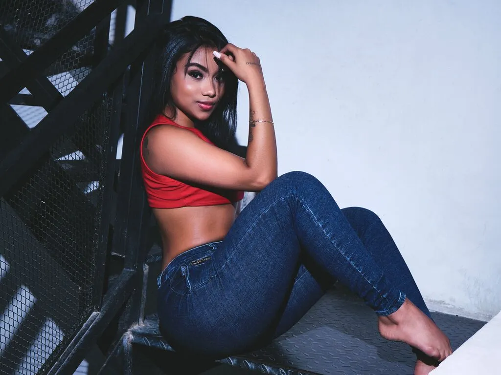 MilyThomas's Thumb Image