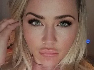 Evie_Love's Thumb Image